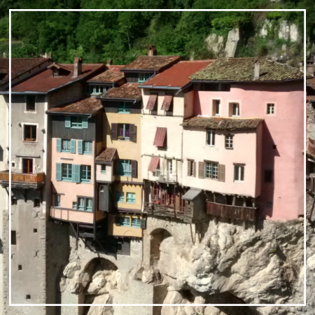 pont en royans maisons suspendues vercors