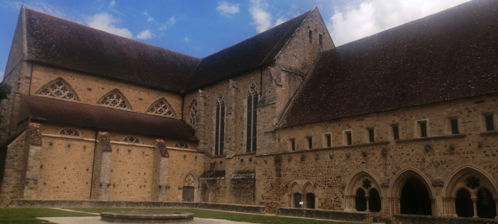 Abbaye Epau Le Mans Sarthe cloître