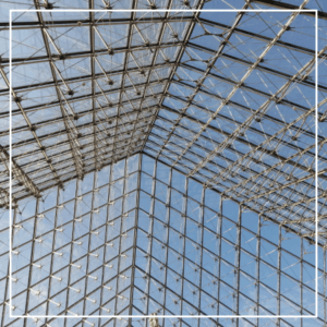 pyramide louvre famille visiter