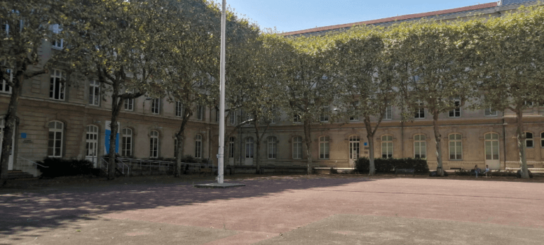 centre histoire resistance déportation lyon cour